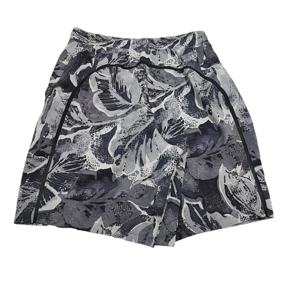 Lululemon Pace Breaker Short 9" *Liner Medium - Picture 6 of 7